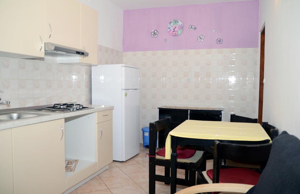 Apartments Ana 罗维尼 外观 照片