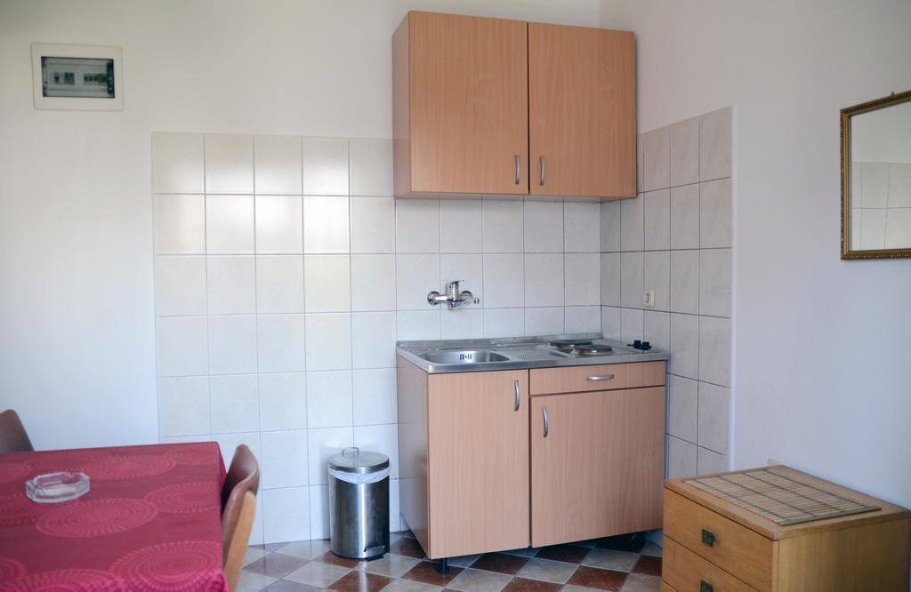 Apartments Ana 罗维尼 外观 照片