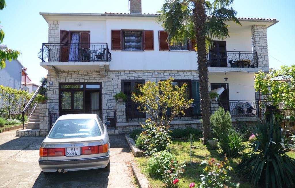 Apartments Ana 罗维尼 外观 照片
