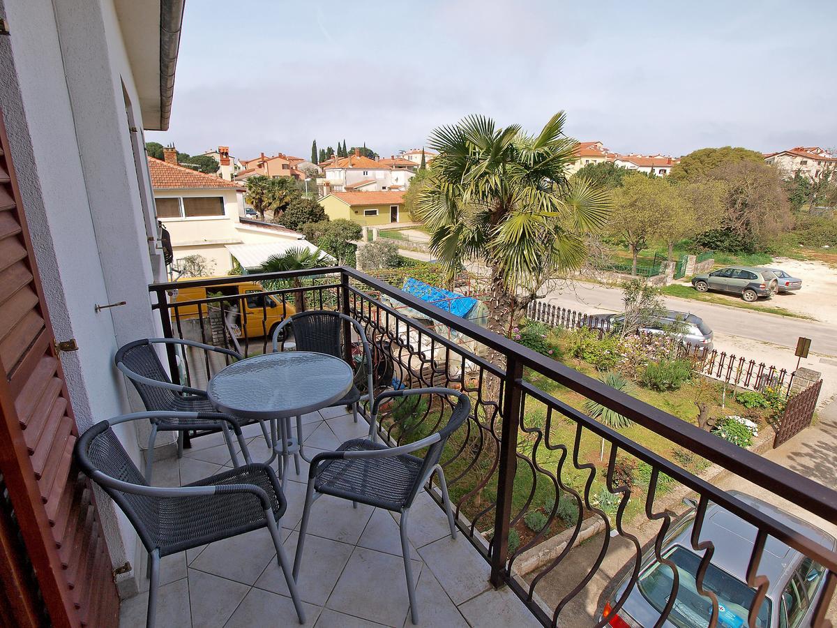 Apartments Ana 罗维尼 外观 照片
