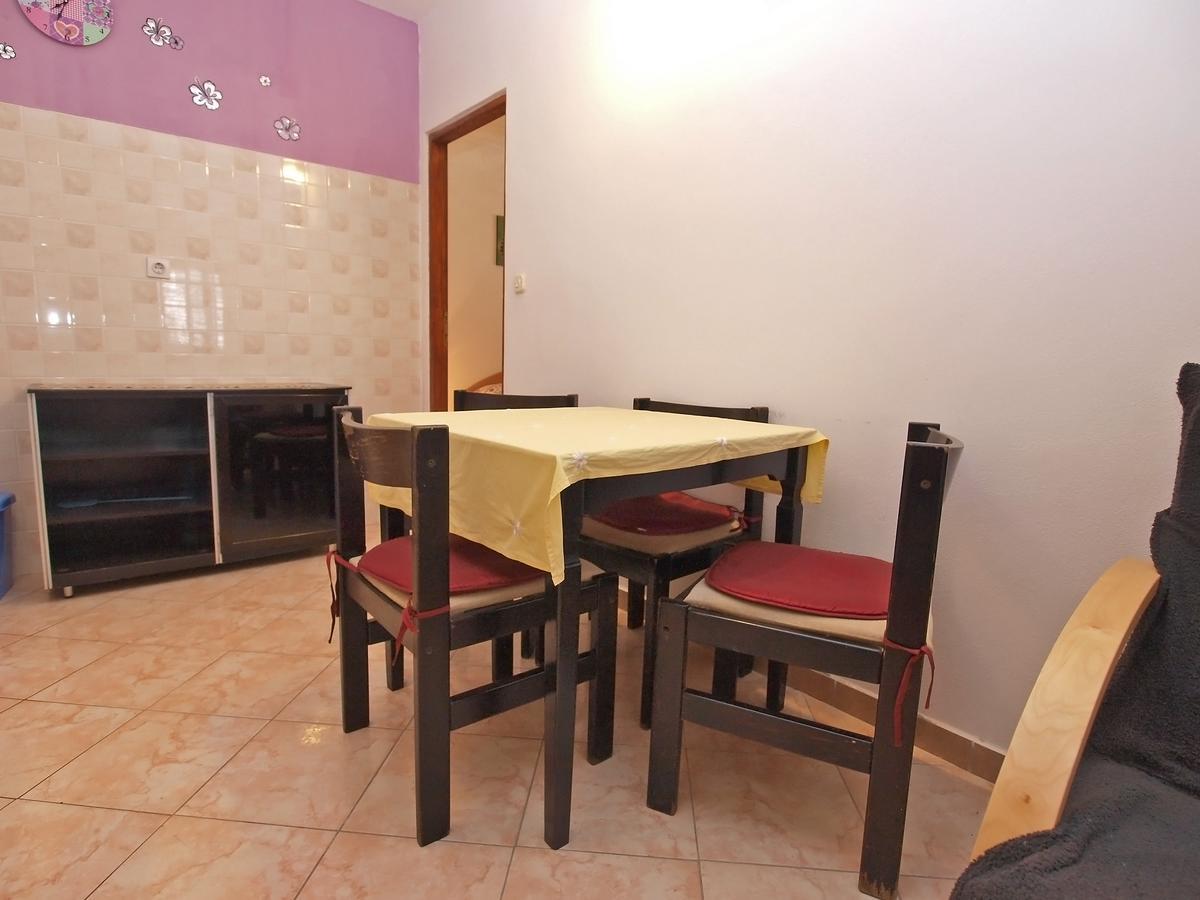 Apartments Ana 罗维尼 外观 照片